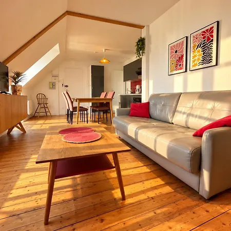 Appartement T2 Chaleureux - Wifi - Et Commerces à Pieds *