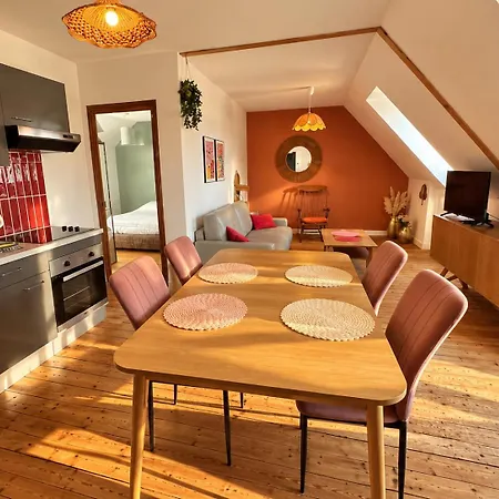 Appartement T2 Chaleureux - Wifi - Et Commerces à Pieds *